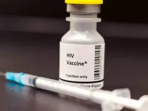 Nova vacina contra o HIV neutraliza o vírus e produz anticorpos