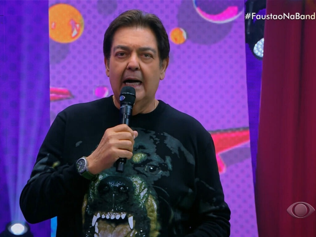 Com Zeca Pagodinho e Cassetadas, Faustão espanta tristeza