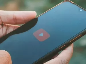 YouTube: como fixar comentários nos seus vídeos públicos [PC e celular]