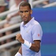 Aliassime embala no segundo set e vence mais uma em Cincinnati