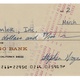 Bolsonaros v&atilde;o propor a volta do cheque?