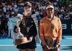 Osaka abandona final por lesão e Tauson vence 3º WTA - Clara Tauson e Naomi Osaka (Foto: ASB Classic)