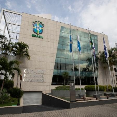 Clubes brasileiros anunciam ausência durante eleição presidencial na CBF Clubes brasileiros anunciam ausência durante eleição presidencial na CBF