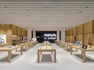 Apple moderniza loja no Reino Unido e anuncia inauguração em Ohio