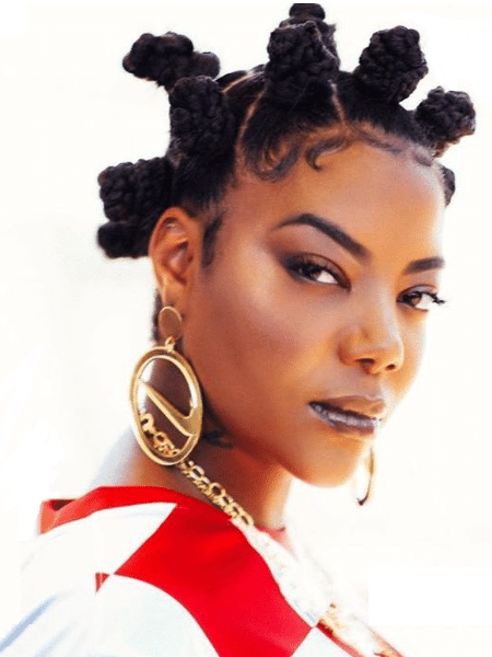 Bantu knots: o que é e como fazer o penteado cheio de coques