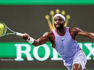 Tiafoe se revolta e xinga o árbitro após derrota em Xangai