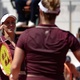 Stefani e Dabrowski estreiam na grama com s&oacute;lida vit&oacute;ria