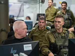 Após ameaça por morte do líder do Hamas, Israel diz estar pronto para guerra