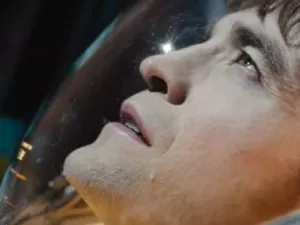 Mickey 17: Robert Pattinson morre várias vezes e é substituído por clone em trailer impressionante do thriller psicológico; assista