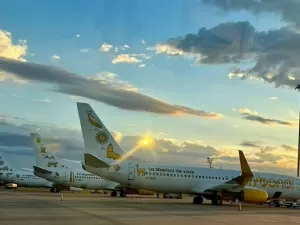 Flybondi amplia frota para reforçar voos na temporada de verão