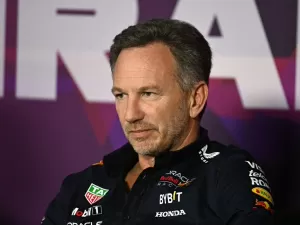 F1: Como Horner lidou com sua primeira coletiva desde o início da investigação da Red Bull