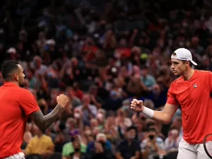 Kyrgios e Isner serão comentaristas durante Wimbledon