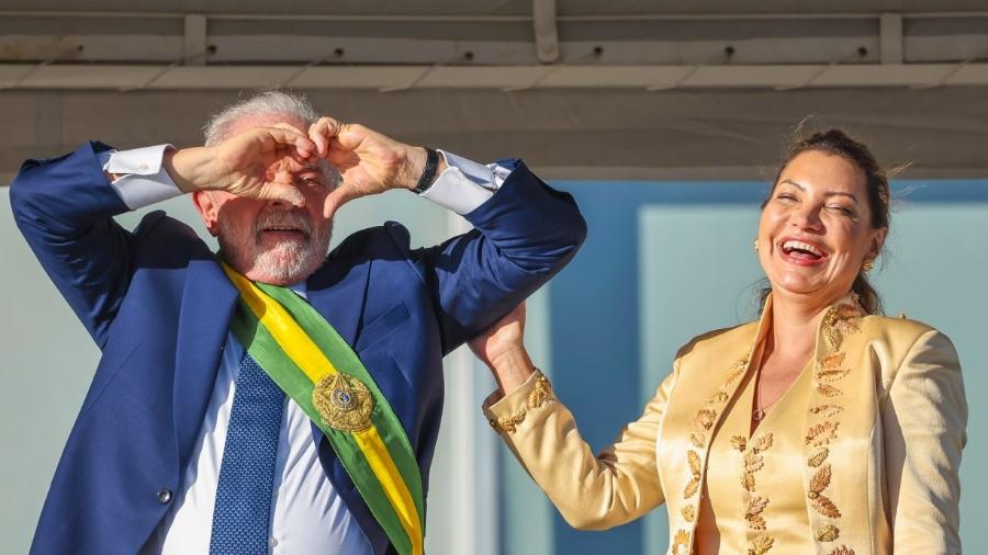 1º.jan.2023 - O presidente Lula (PT) ao lado da primeira-dama, Janja, durante cerimônia de posse no Palácio do Planalto - Ricardo Stuckert