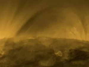 Vídeo: sonda Solar Orbiter registra paisagens ‘fofas e sobrenaturais’ da superfície do sol em close
