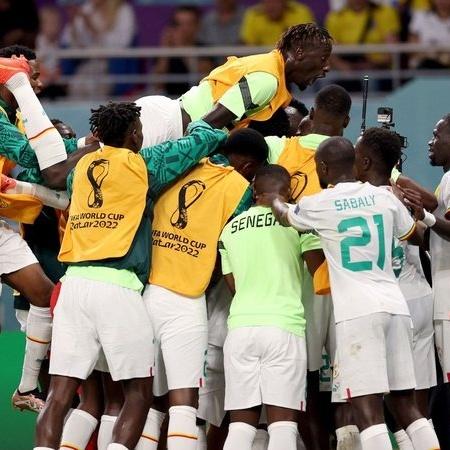 À espera de Ancelotti, seleção brasileira perde de virada para Senegal