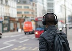 1 bilhão de jovens podem perder audição devido à música alta, diz estudo - Imagem: Henry Be/Unsplash/ReproduÃ§Ã£o