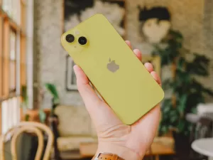 iPhone 14 Plus amarelo