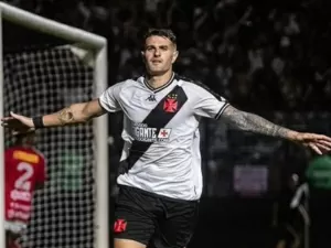 Vasco atropela Portuguesa e deixa Botafogo de fora da semifinal do Carioca