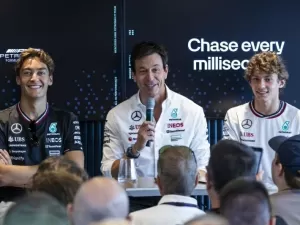 F1: Wolff está 'muito orgulhoso' por ter dois pilotos da academia Mercedes em 2025