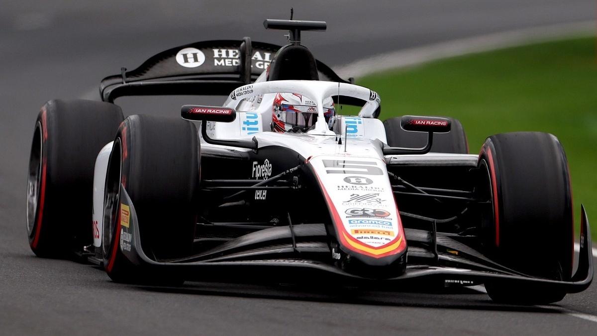F2: León vence corrida principal; Câmara é pódio