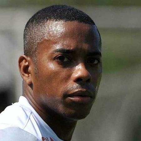                                  Robinho foi condenado em última instância na Itália por estupro                              -                                 DIVULGAçãO/SANTOS                            