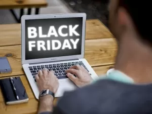 13º salário impulsionará Black Friday 2024, aponta pesquisa do Google