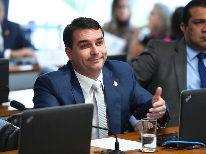 STJ nega pedido de Flávio Bolsonaro para anular decisões sobre rachadinha