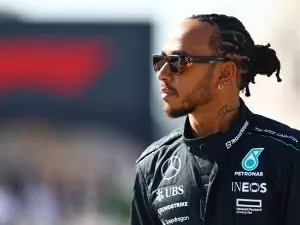 Hamilton elogia novo carro da Mercedes: "Muito melhor"