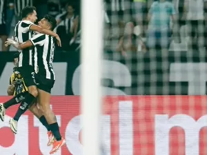 Eduardo decide, e Botafogo vence o Bragantino de virada