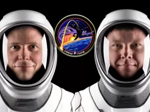 SpaceX adia lançamento de dupla de astronautas à estação espacial