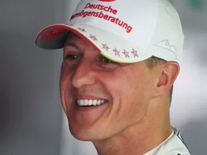 F1: Schumacher teria comparecido a casamento da filha, diz jornal alemão