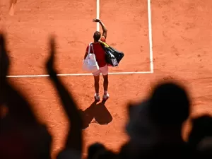 Nadal: "Voltarei para casa e decidir minha etapa seguinte de cabeça fria"