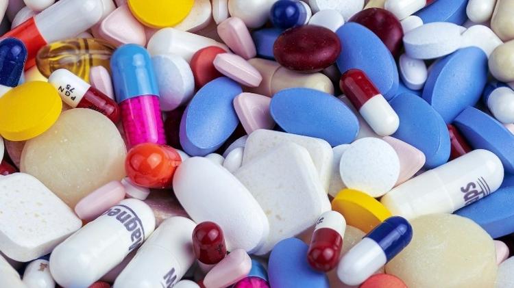 Uso de medicamentos precisa ser monitorado por médicos