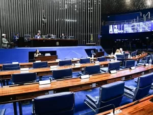 Segundo turno freia Congresso e projetos parados ficam até novembro