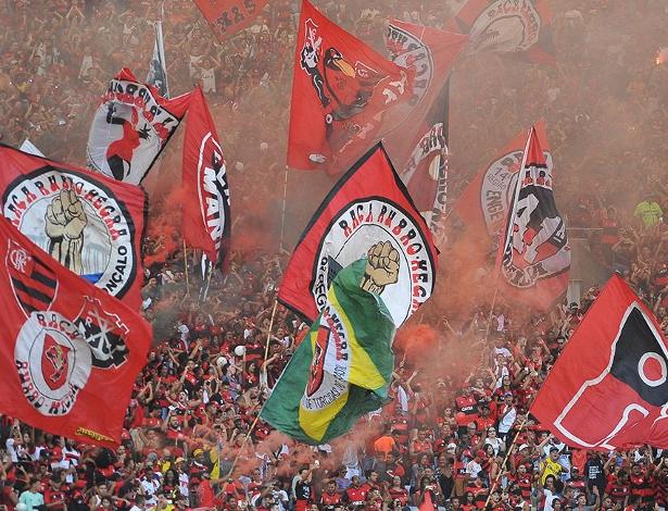 A torcida do Flamengo promete lotar o Maracanã na manhã deste domingo (2) - Armando Paiva/Raw Image/Estadão Conteúdo