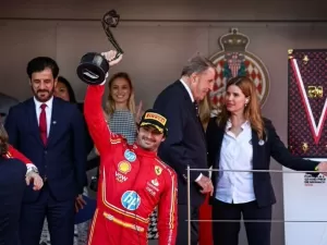 Fórmula 1: Carlos Sainz assina com a Williams para temporada 2025 