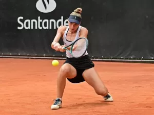 Fullana vence equatoriana e está na semifinal em Ribeirão Preto