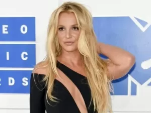 Britney Spears anuncia que vai deixar os EUA e comove fãs ao revelar o motivo; assista