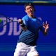 Nishikori vence grande duelo com Shapovalov e desafia Khachanov