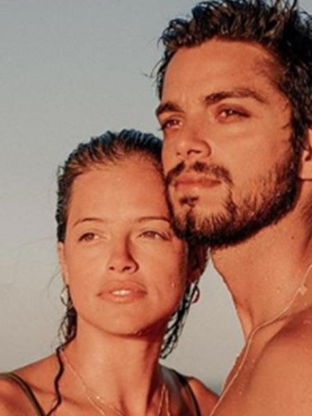 Agatha Moreira e Rodrigo Simas - Priscilla Loureiro