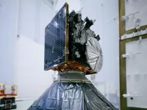 CubeSats da ESA enviam primeiro sinal em missão de defesa planetária