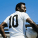 Família de Pelé pedirá ao Santos aposentadoria da camisa 10, usada pelo Rei