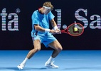 Rune salva match-point e faz quartas pela primeira vez desde a lesão