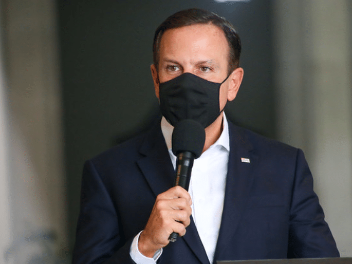 Doria dá xeque-mate em Bolsonaro: em SP, vacinação tem dia para começar
