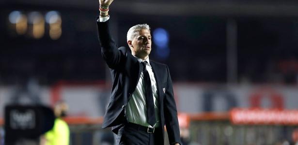 BOMBA: São Paulo acerta detalhes com novo técnico e resolve dívida antiga