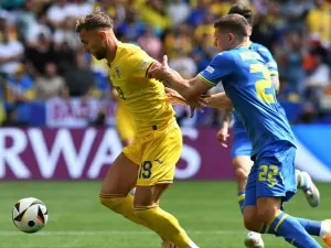 Romênia goleia Ucrânia em sua rodada de estreia da Eurocopa
