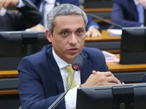 STF torna Gustavo Gayer réu por difamação contra senador