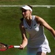 Rybakina leva susto, mas supera bom teste e avan&ccedil;a em Wimbledon