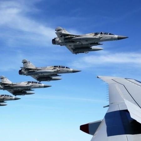 Caças franceses Mirage 2000 operados pela Força Aérea de Taiwan Caças franceses Mirage 2000 operados pela Força Aérea de Taiwan
