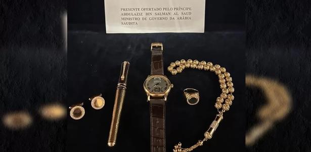 Conjunto de joias recebido por Jair Bolsonaro e devolvido ao Tribunal de Contas